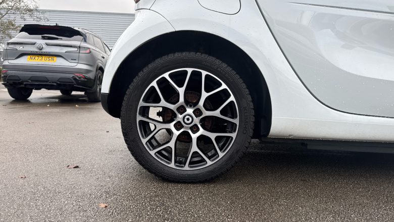 Smart EQ fortwo coupe 60kW EQ Exclusive 17kWh 2dr Auto [22kWCh] Electric Coupe